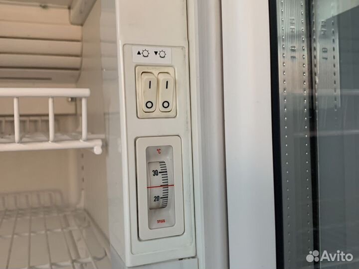 Витринный холодильник