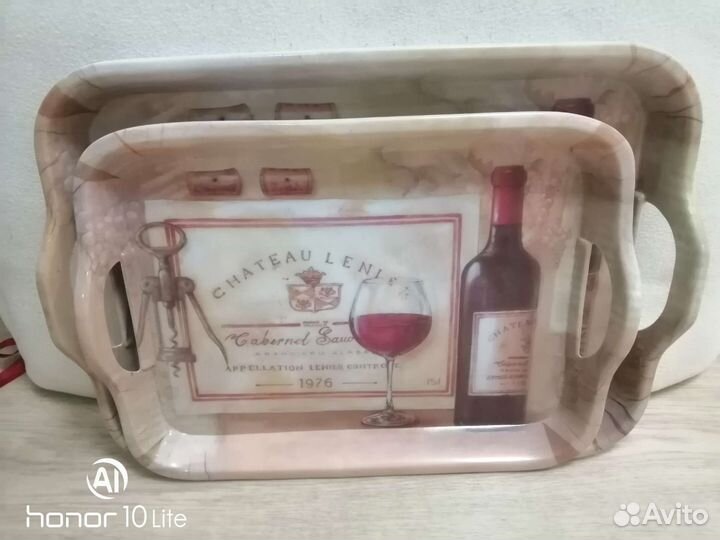 Набор подносов