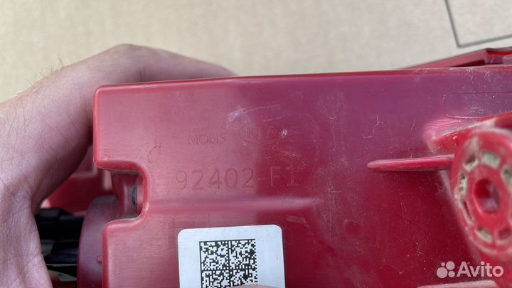 Фонарь внешний правый Kia Sportage 4 QLe оригинал