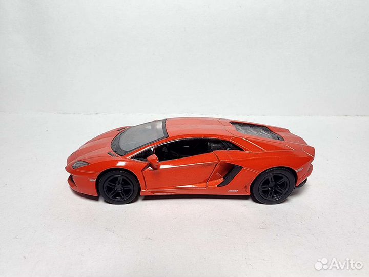 Lamborghini Aventador Kinsmart 1:38