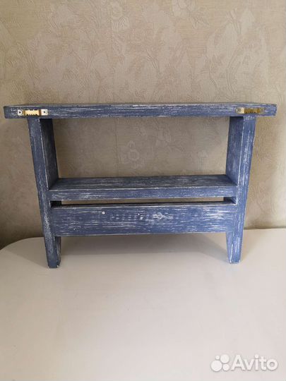 Полочка настенная