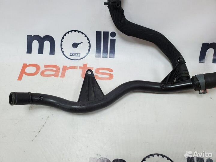 Патрубок системы охлаждения Volkswagen Tiguan 2