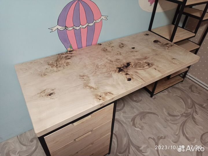 Столы,скамейки, обувницы,часы