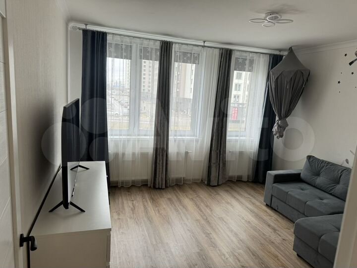 2-к. квартира, 60,5 м², 3/10 эт.