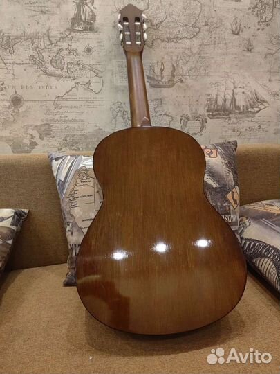 Классическая гитара yamaha c40