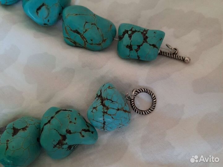 Бусы из бирюзы