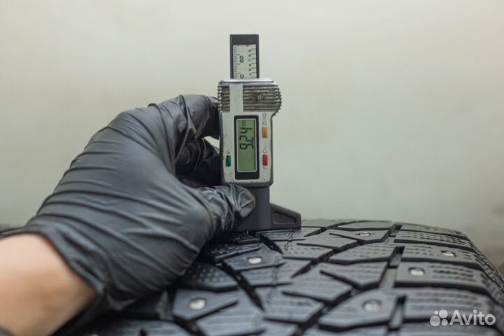 Bridgestone Blizzak Spike-02 225/55 R19 99T