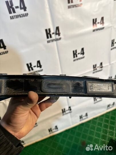 Накладка крышки багажника задняя Renault Kaptur 1