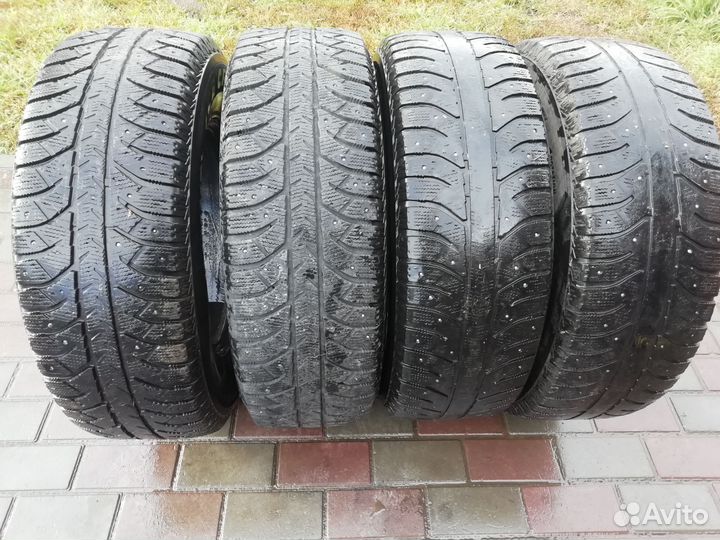 Bridgestone Ice Cruiser 7000 245/70 R16