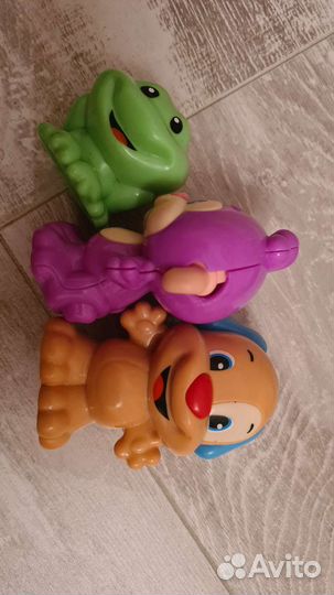 Паровозик fisher price