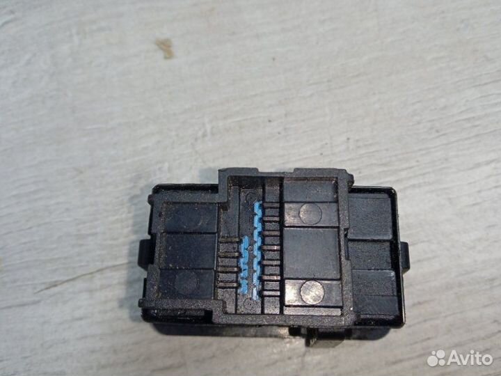 Кнопка управления зеркалами Peugeot 406 1.8 1997