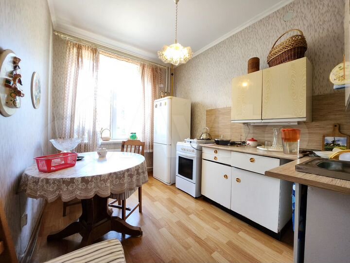 2-к. квартира, 42,2 м², 2/4 эт.