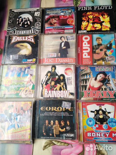 Диски DVD фильмы, кассеты