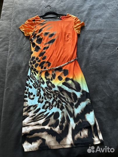 Платье проищводство Канада