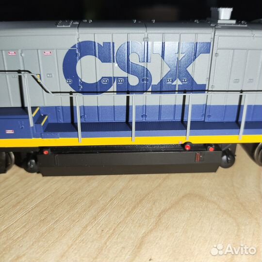 Atlas ge b30-7 CSX 5555 но 1/87