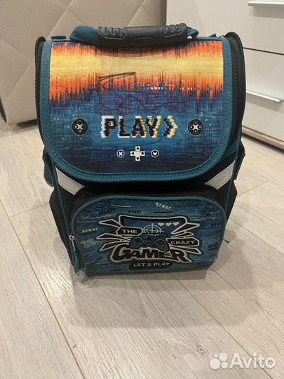 Рюкзак школьный