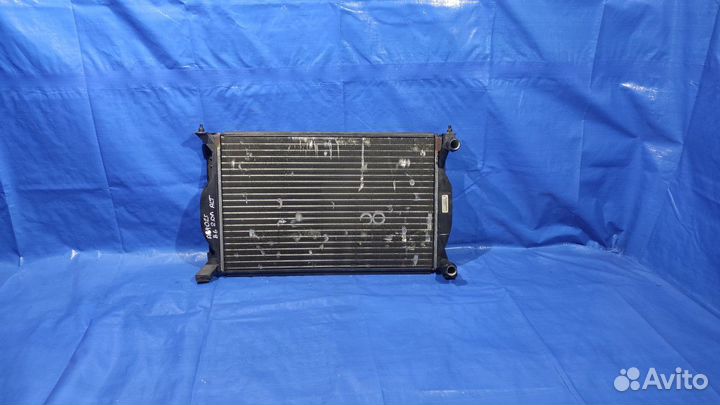 Б/У Б/У Радиатор охлаждения двигателя Audi A4