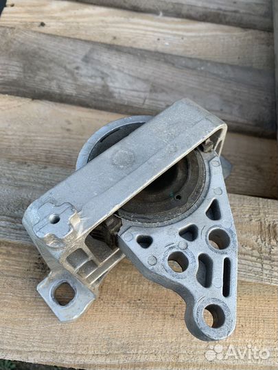 Подушка двигателя mazda 3 bl