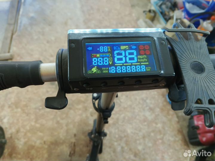 Самокат взрослый электрический бу