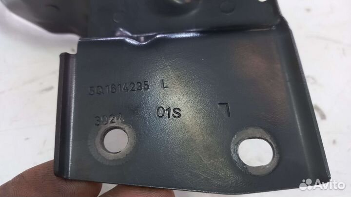 Кронштейн блока ABS Skoda Octavia A8