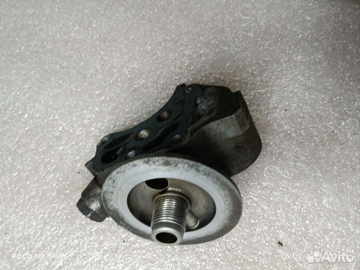 Кронштейн масл.фильтра Mitsubishi Grandis chariot