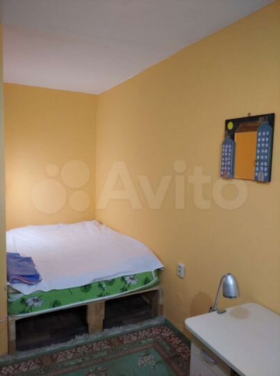 Комната 10 м² в 2-к., 1/3 эт.