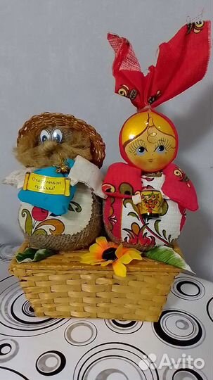 Деревянная шкатулка