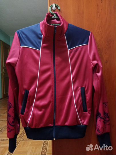 Спортивный костюм женский