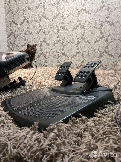 Logitech momo racing