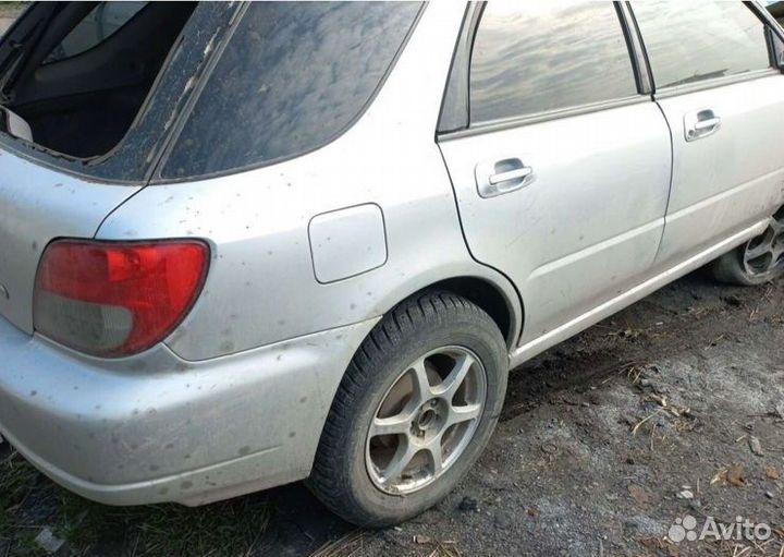 Subaru Impreza 1.5 AT, 2002, битый, 200 000 км