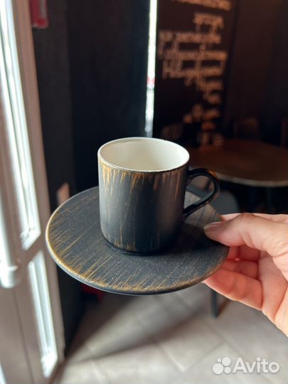 Набор чашек с блюдцами