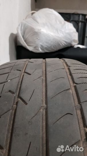 Toyo Tranpath MPZ 215/50 R17 95V