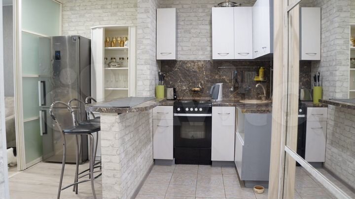 2-к. квартира, 54,1 м², 1/10 эт.