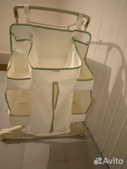 Пеленальный столик