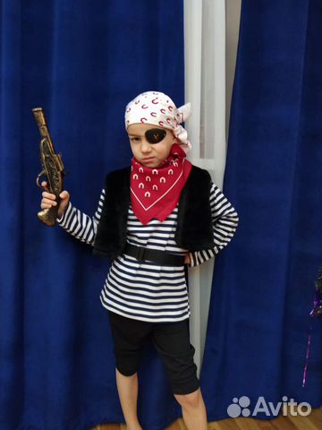 Новогодние костюмы. Разбойник и др