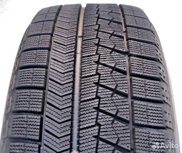 Bridgestone Blizzak VRX 235/55 R17