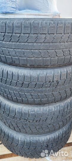 Toyo Observe GSi-5 215/60 R17