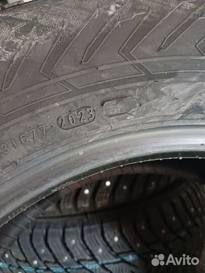 Nokian Tyres Nordman 8 SUV 235/65 R17