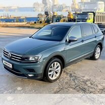 Volkswagen Tiguan Allspace 2.0 AMT, 2019, 183 000 км, с пробегом, цена 2 750 000 руб.