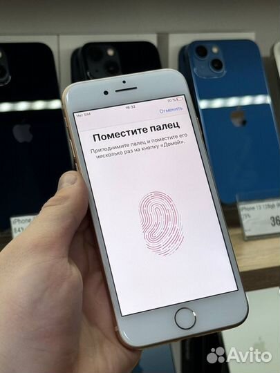 iPhone 8, 64 ГБ