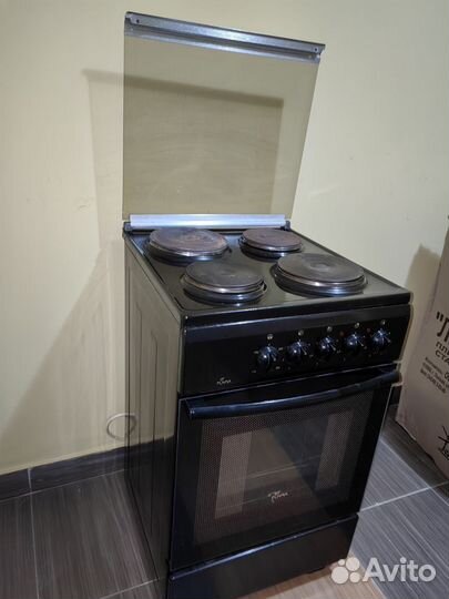 Плита электрическая с духовкой Flama