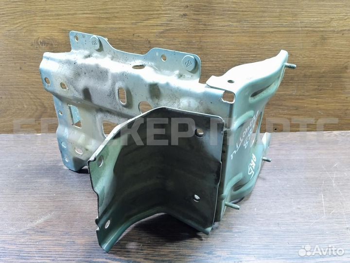Крепление аккумулятора Шевроле Лачетти J200
