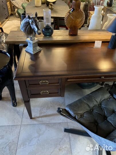 Стол письменный рабочий