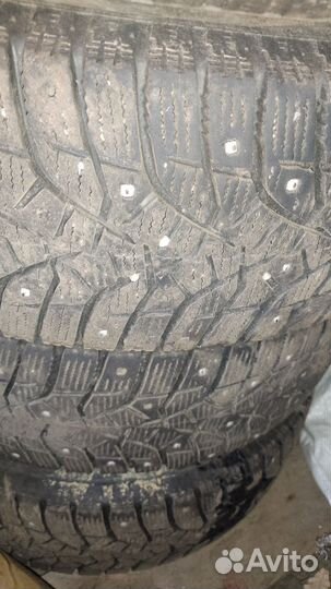 Bridgestone Blizzak Spike-02 195/65 R15
