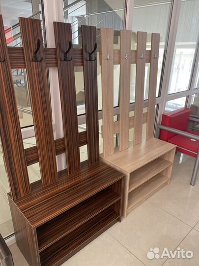 Вешалка в прихожую