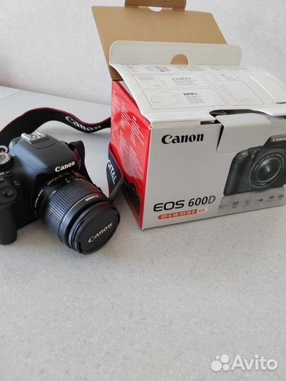 Зеркальный фотоаппарат canon 600d