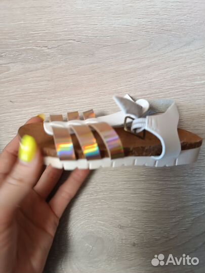Сандалии для девочки