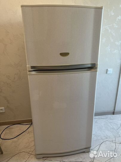 Холодильник sharp