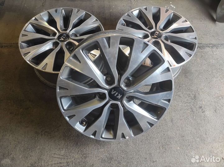 Диски 5x114.3 r16