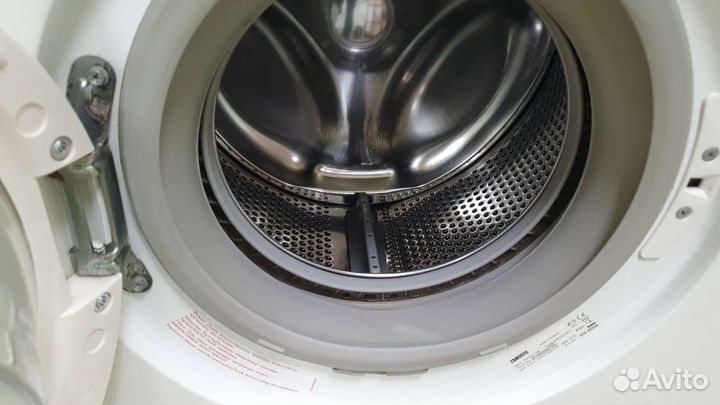 Стир.машинка zanussi ZWD5105